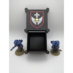 Boite de rangement pour 27 dés – Compatible wargame type Warhammer – inspiration Adepta Sororitas