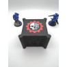 Caja para guardar 27 dados – Compatible con juegos de guerra tipo Warhammer – Inspirada en el Adeptus Mechanicus