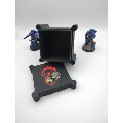 Opbergdoos voor 27 dobbelstenen – Geschikt voor wargames zoals Warhammer – geïnspireerd op de Salamanders