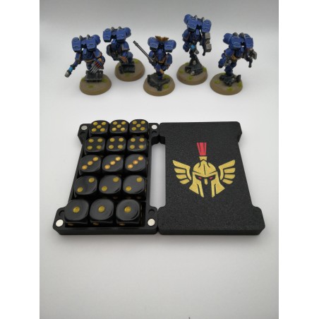 Aufbewahrungsbox für 15 Würfel – Kompatibel mit Wargames wie Warhammer – inspiriert von den Adeptus Custodes