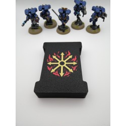Aufbewahrungsbox für 15 Würfel – Kompatibel mit Wargames wie Warhammer – im Chaos-Stil