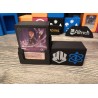Kartenbox + 60 Karten in Hüllen mit dem „Acier Saphir“-Logo – Lorcana TCG