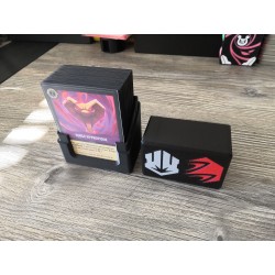 Deck box + 60 sleeved cards featuring the Acier Rubis logo – Lorcana TCG