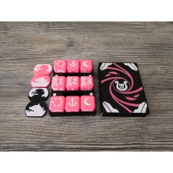 Boite de 9 dés D6 de 20 mm + 2 paires de jetons hero / compagnon - Version Lyra - Altered TCG